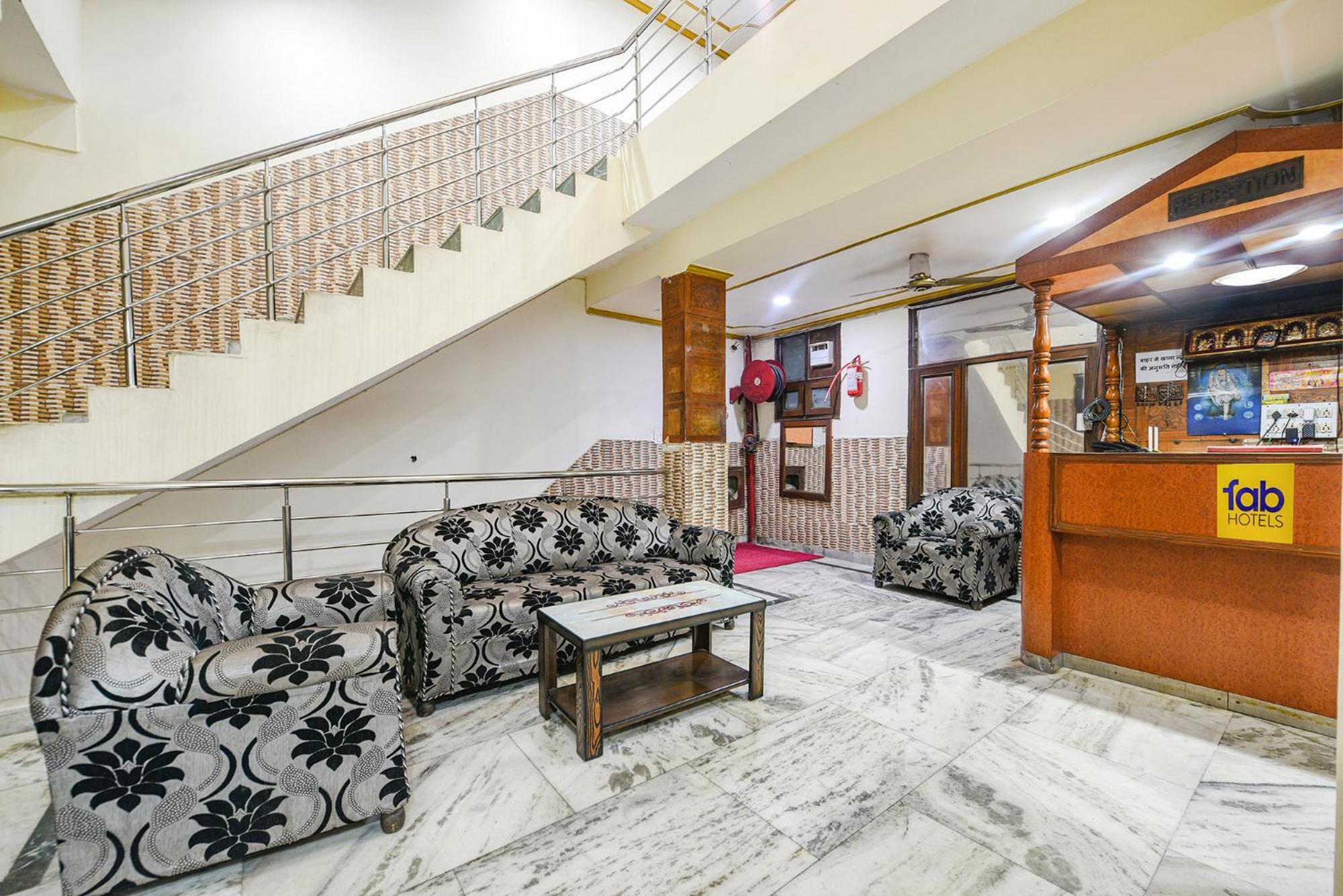 Fabhotel Royal Inn Chandīgarh Exterior foto